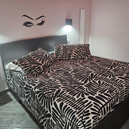 נאפולי Isabel Home מראה חיצוני תמונה